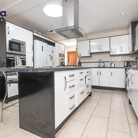 Holiday home Kunda House Dawlish